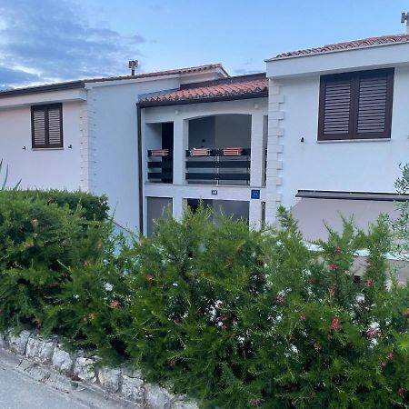 Residence4A-Appartamento Rosso Ravni Εξωτερικό φωτογραφία