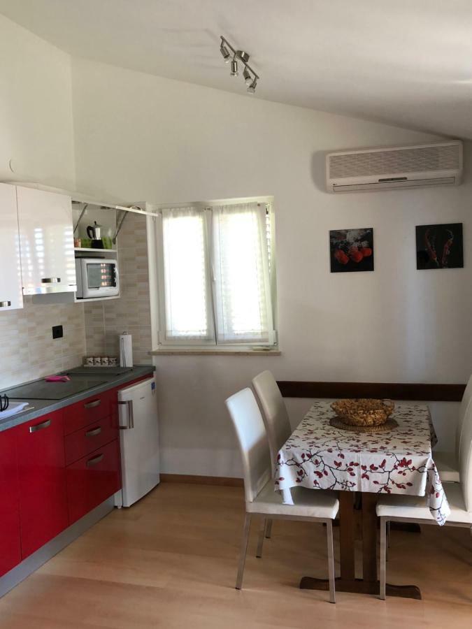 Residence4A-Appartamento Rosso Ravni Εξωτερικό φωτογραφία
